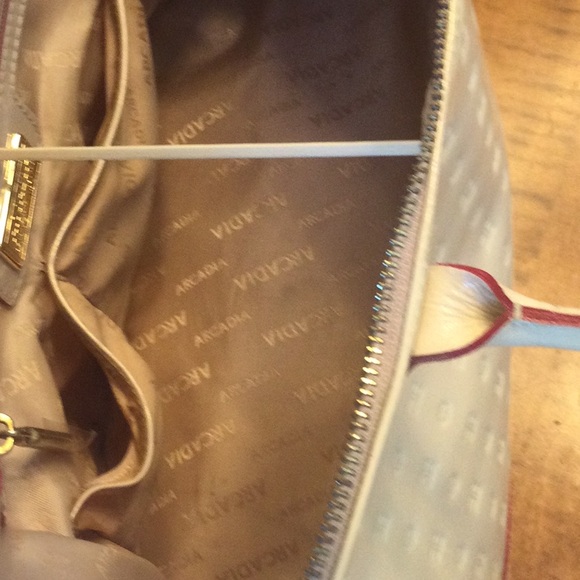 Arcadia Leather ButterCream/beige Italian Bag size OS - Picture 14 of 15